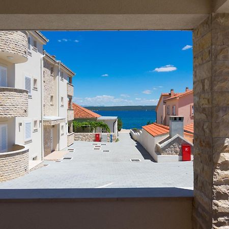 Orkula Apartments Pasman Exterior photo