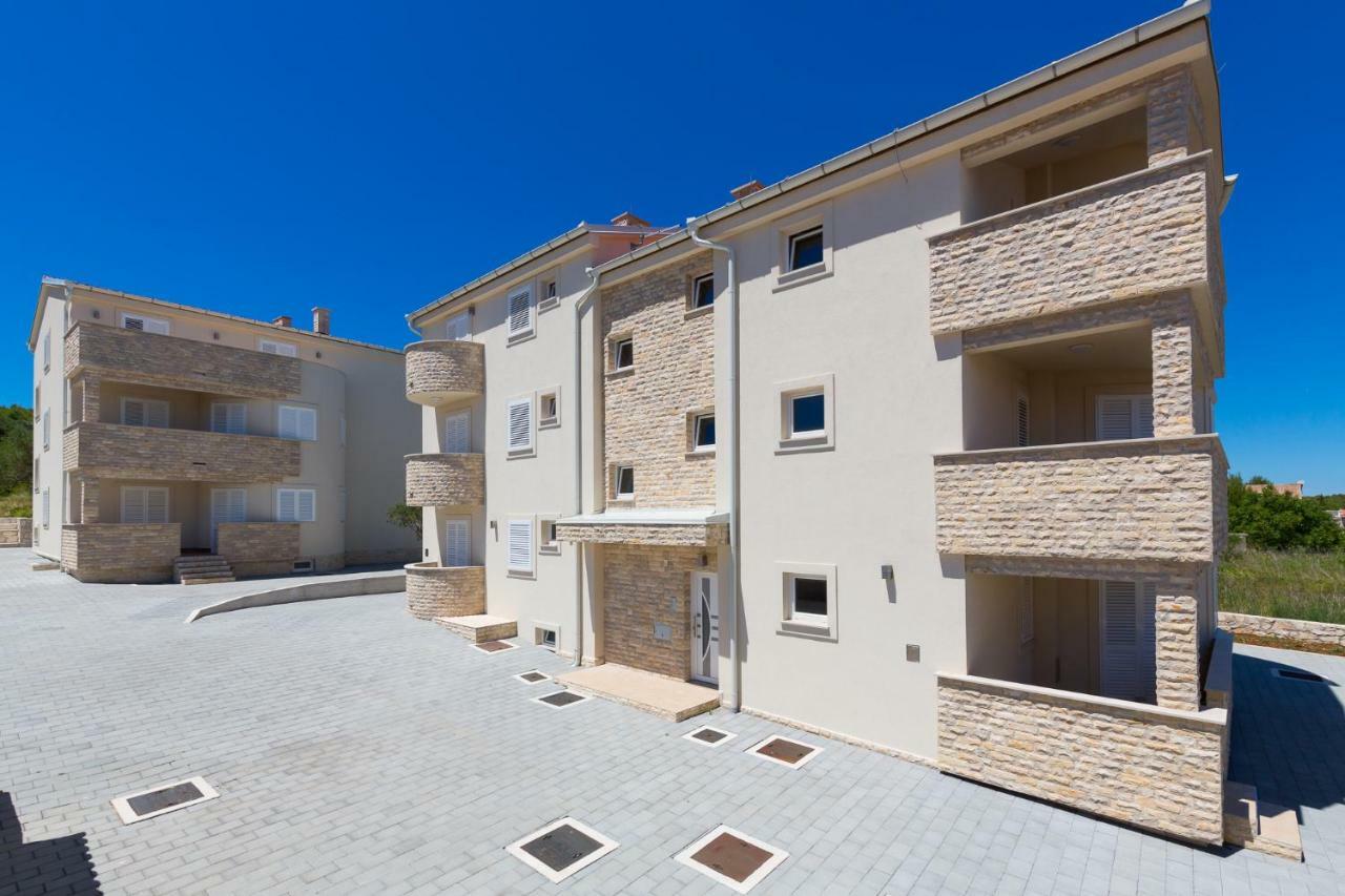 Orkula Apartments Pasman Exterior photo